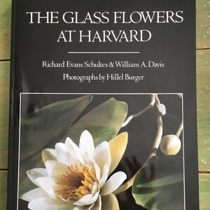 NEW: The Glass Flowers at Harvard Book